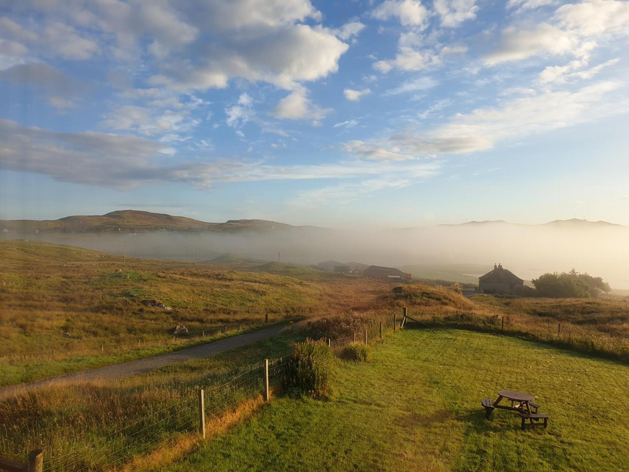 ホテル The Loch Erisort Balallan エクステリア 写真